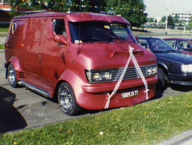 van bedford custom a vendre