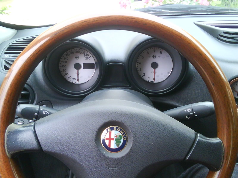 a_1210.jpg